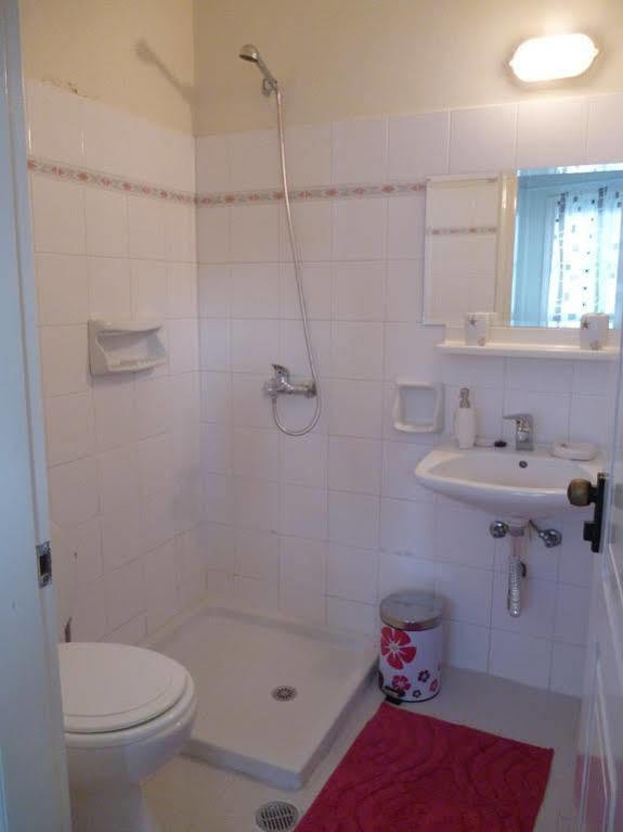 סימי Maravelia'S Rooms מראה חיצוני תמונה