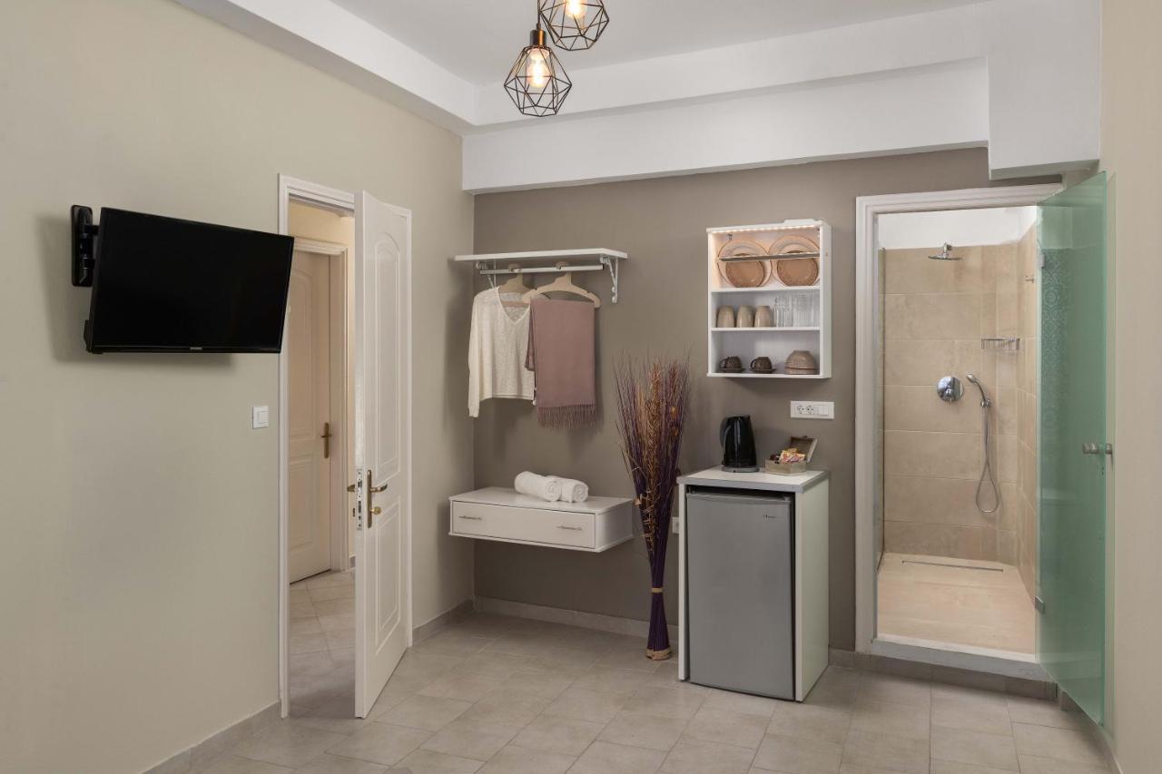 סימי Maravelia'S Rooms מראה חיצוני תמונה
